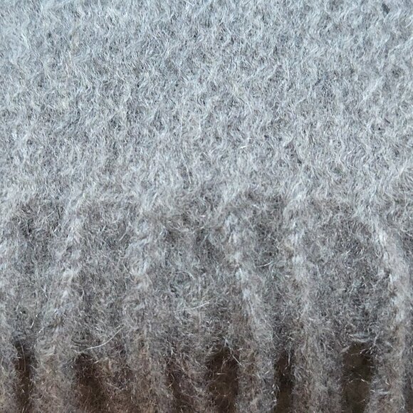 NWOT Grey Cashmere Fringed Scarf - Picture 11 of 11